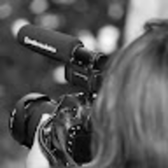 Meet your Posher, Karen - Picture 1 of 1